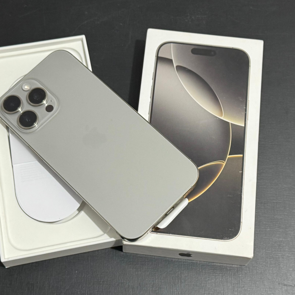 iPhone 16 PRO MAX 📲 ou 5 MIL REAIS 💸